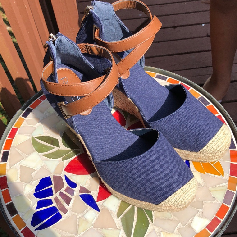 Refresh Emery Espadrille Sandal-Size 9